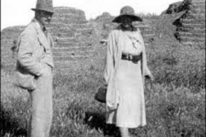 Con Max Mallowan en una de sus expediciones arqueológicas