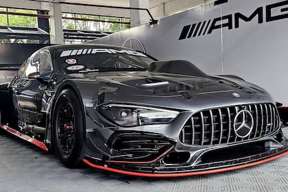 Con Mercedes y BMW, siete marcas participarán en la temporada de Turismo Carretera; en el año del estreno, la categoría presentó 12 en el Gran Premio Argentino