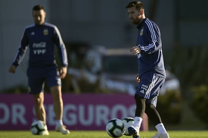 Con Messi: lo tuvo de compañero en el Mundial 2006 y ahora lo dirige