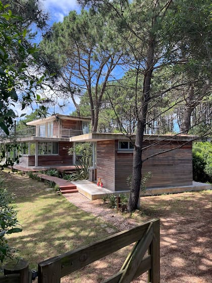 “Con mi mujer hicimos muchas visitas, sin apuro; pasamos días en ranchitos alquilados o en casas de amigos, hasta que descubrimos este lugar”, nos cuenta.