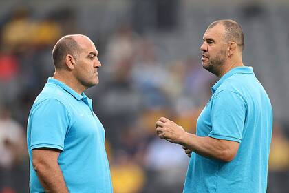 “Con Michael nunca dejamos de hablar. Aparte de la amistad que tengo es siempre una fuente de consulta”, explicó Ledesma sobre el vínculo con Cheika