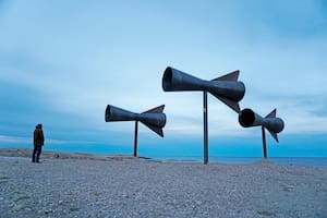 La misteriosa obra de Boltanski en una playa inhóspita de la Patagonia