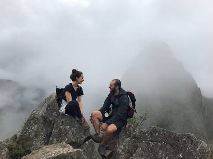 Con Neli, su novia búlgara, de visita en Machu Pichu