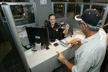 Con nuevas herramientas digitales, CBP pretende agilizar los trámites migratorios