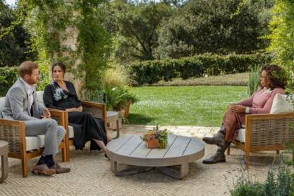 Con Oprah, Meghan Markle y el príncipe Harry habían dicho que no tenían ningún proyecto antes de retirarse de la corona, pero la información revelada por el Daily Mail indica que habían tenido propuestas laborales