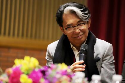 Con parsimonia, repasó su vida. Y con énfasis, alentó a los jóvenes a ser aventureros