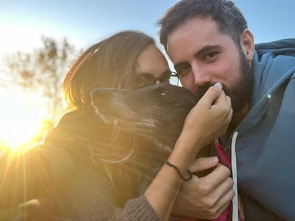 Con Priscila y Humber: "Es una perrita especial".