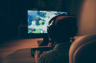 Videojuegos: para combatir al coronavirus o desmentir a Einstein