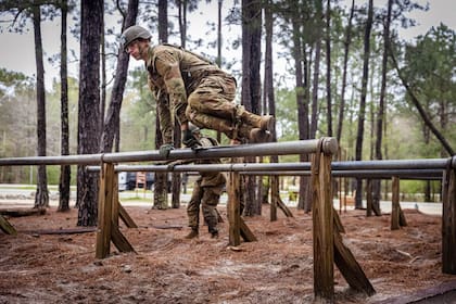 Con sede en Austin, Texas, el AFC cuenta con más de 17.000 efectivos en todo el mundo