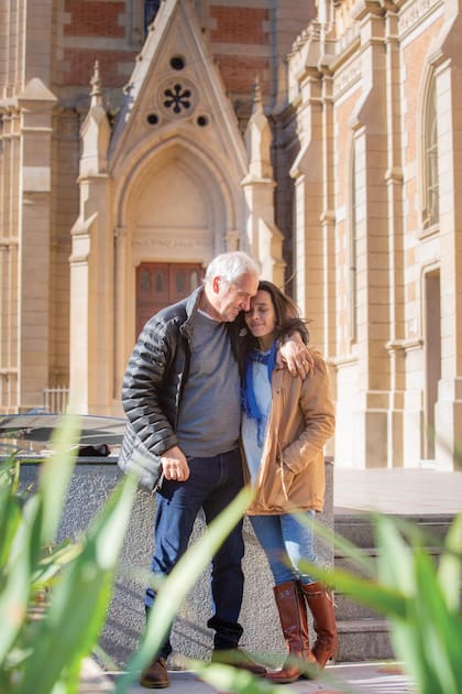 “Con Silvana nos une la pasión por la literatura, la historia, la música y nuestro amor por la vida de campo”, dice el periodista.