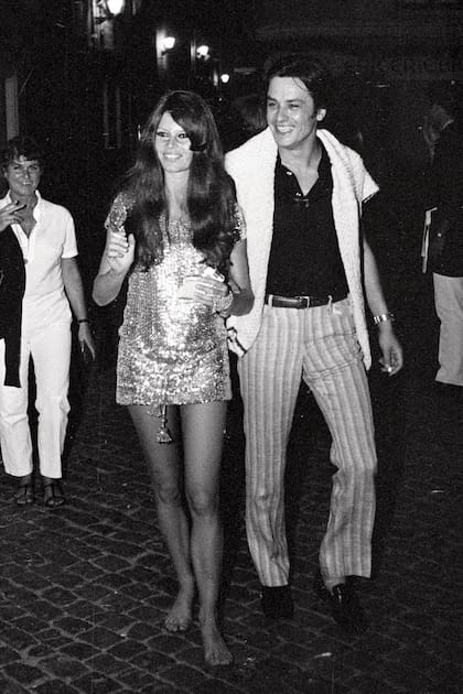 Con su gran amigo Alain Delon, en julio de 1968