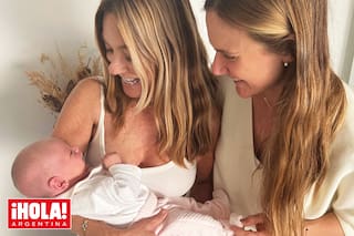 La trilliza María Laura presenta a Esmeralda, que nació el 21 de septiembre