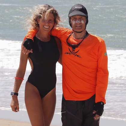 Con su mujer, Irene Baya Casal, comparte la pasión por el deporte y la vida sana