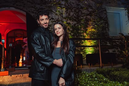 Con su pareja, Violeta Urtizberea