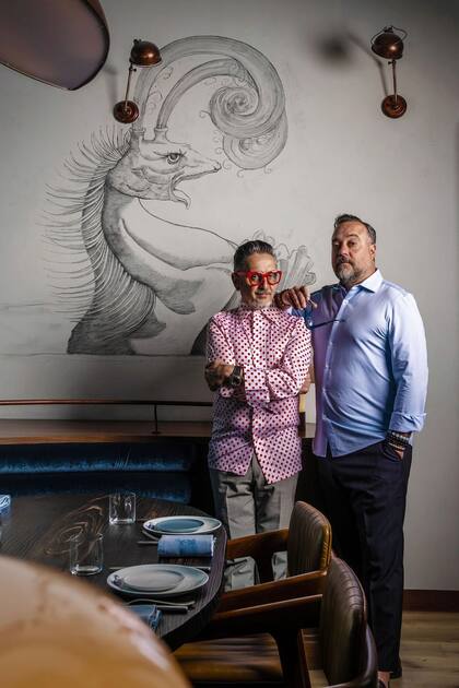 Con su socio, Alex Resnik, en Brasero de Bahréin