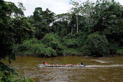 Con sus selvas, ríos y montañas, el Tapón del Darién es una de las zonas más inexpugnables de América, y también una peligrosa ruta para la migración ilegal (AP Foto/Arnulfo Franco)