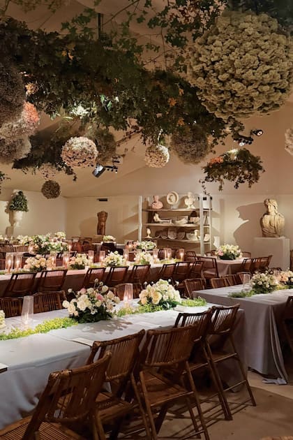 Con toques orientales y grecorromanos, la ambientación de la fiesta fue muy elogiada.