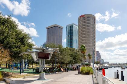 Con un costo de vida moderado y oportunidades laborales, la ciudad de Tampa es una de las más buscadas