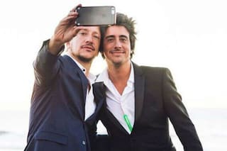 Nico Vázquez mostró a Coca, la perrita salchicha ciega de su hermano Santiago