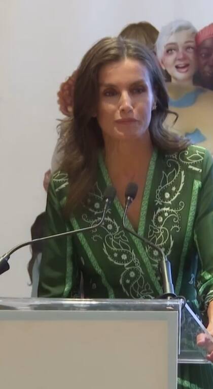 Con un modo lúdico, la monarca intentó poner en la agenda una problemática social mundial