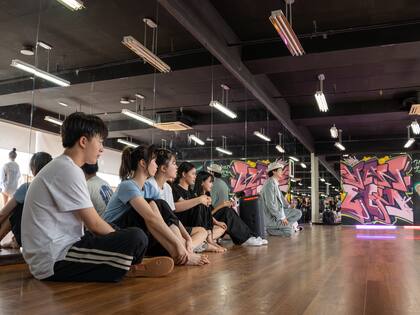 Con una exigente currícula, los alumnos tienen hasta 63 ausencias al año.