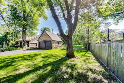 Con una extensión de 640 m², la casa ha entrado y salido del mercado desde 2018. (Park Ridge).