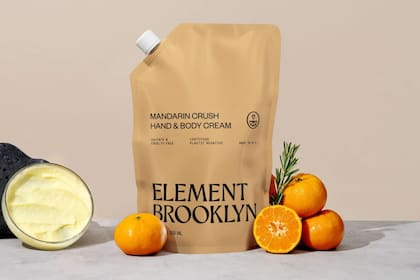 Con una inversión inicial de US$300 destinada a la compra de una batidora KitchenAid, produjeron los primeros lotes de jabón (Instagram: @Element.Brooklyn)