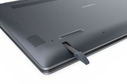 Con una pantalla táctil rebatible, la Inspiron Chromebook 14 cuenta con un lápiz Stylus, al igual que la Chromebook Pro y Plus de Samsung