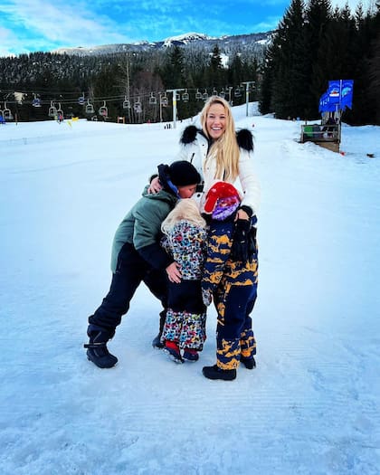 Con una tierna foto, Luisana Lopilato confirmó que está embarazada por cuarta vez