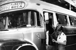 El verano de 1963. El día que las "zorritas grises" salieron a multar peatones