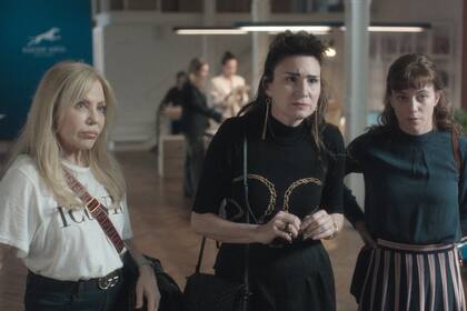 Con Valeria Bertuccelli y Justina Bustos en Culpa cero