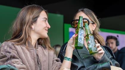 Con vista privilegiada y un clima de expectativa constante, la Heineken House reflejó en pequeño lo que se vivía en toda la ciudad.