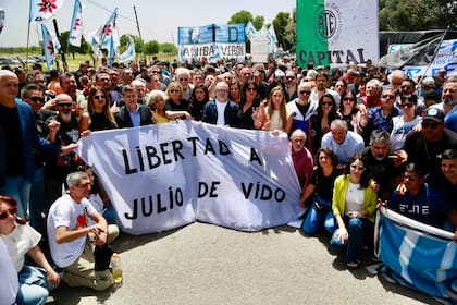 Concentración frente al penal de Ezeiza