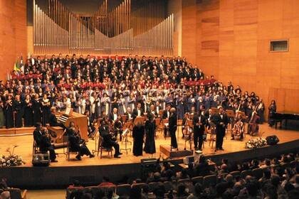 Concierto sinfónico-coral de clausura 2006