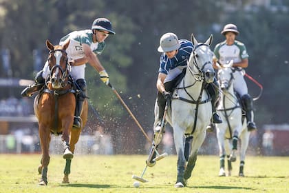 Conduce Ferrari, el destacado en La Dolfina II; Ulloa intenta marcarlo