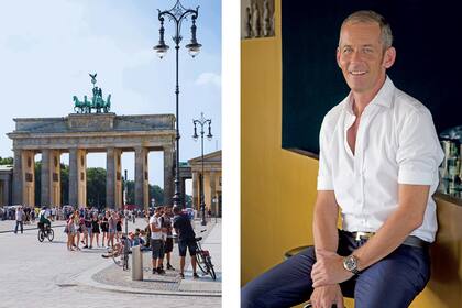 La Puerta de Brandenburgo, de estilo neoclásico, se terminó de construir a fines del siglo XVIII. Es símbolo tanto de Berlín como de toda Alemania. Harald Pignatelli fue un guía de lujo que nos abrió las puertas (muchas, ocultas) de su ciudad natal.