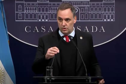 Conferencia de Manuel Adorni