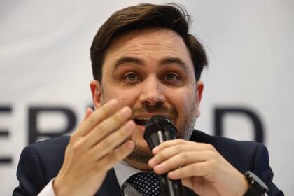 Conferencia de prensa de Javier Milei junto a Ramiro Marra y Agustín Romo