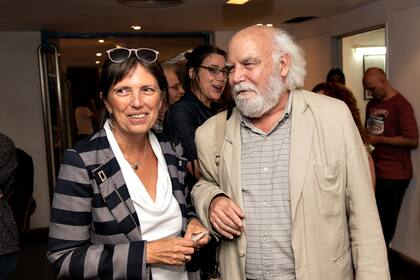 La escritora Claudia Piñeiro en el primer acto oficial de Juan Sasturain como director de la BNMM