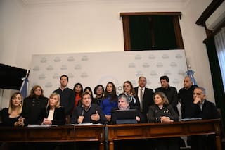 El kirchnerismo criticó los vetos de Milei y advirtió por un eventual “efecto Kueider”