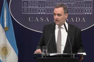 Conferencia de prensa de Manuel Adorni