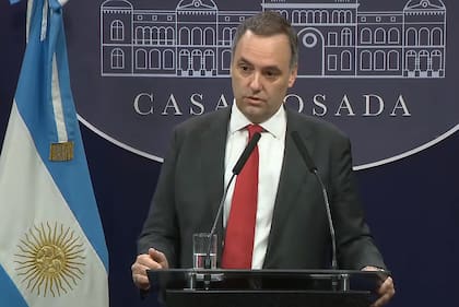 Conferencia de prensa de Manuel Adorni