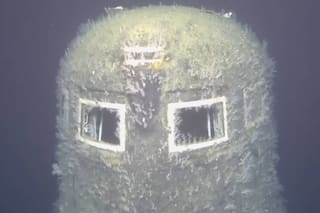 Confirman que un submarino nuclear hundido en 1989 todavía libera radiación