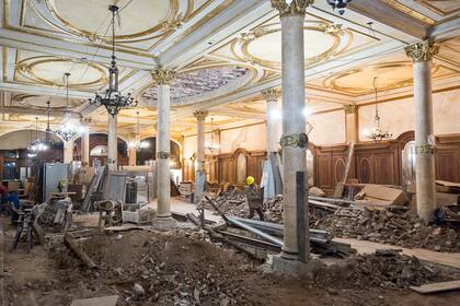 Confitería La Ideal, durante su proceso de restauración