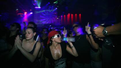 Mar del Plata: 2 internados y 43 demorados por drogas sintéticas en la segunda fiesta electrónica