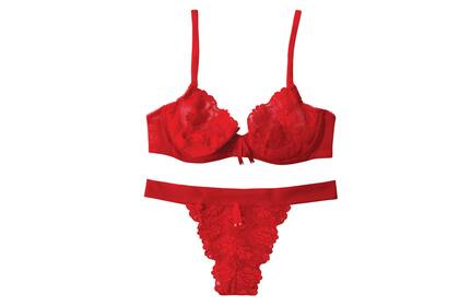 Con aro y encaje (Selú, $788 y $347)