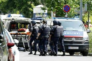 Conmoción en Austria por un tiroteo en una escuela. (Photo by ERWIN SCHERIAU / APA / AFP) / Austria OUT