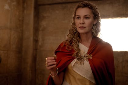 Connie Nielsen regresa como Lucila, retomando su rol en esta secuela