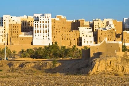 Conocida como "el Manhattan del desierto", la ciudad amurallada de Shibam fue declarada Patrimonio de la Humanidad en 1982
