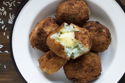 Conocido en Instagram como El Gordo cocina, el venezolano homenajea el grano blanco
